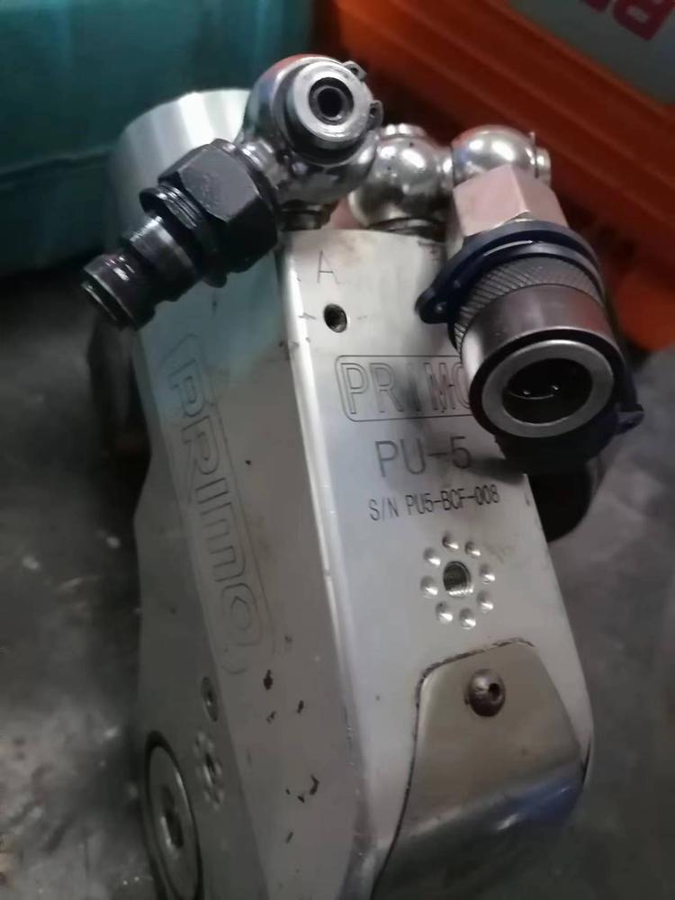 长岭炼化现场液压扳手型号008.jpg
